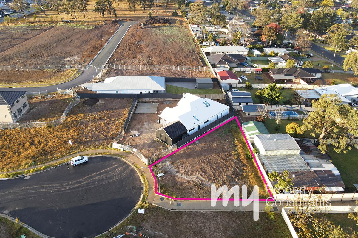 9 Greene Place, Thirlmere - Thumbnail 3