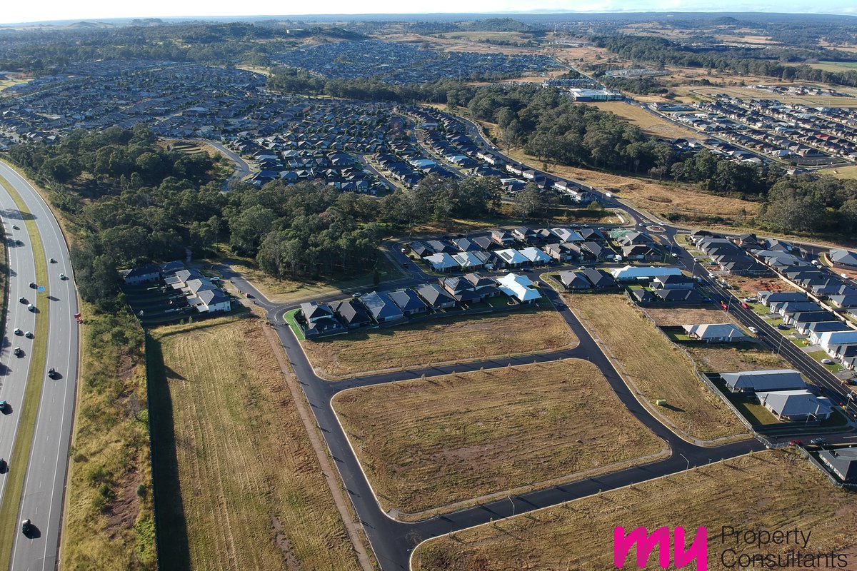 Lot 313 Walnut Way, Spring Farm - Thumbnail 3