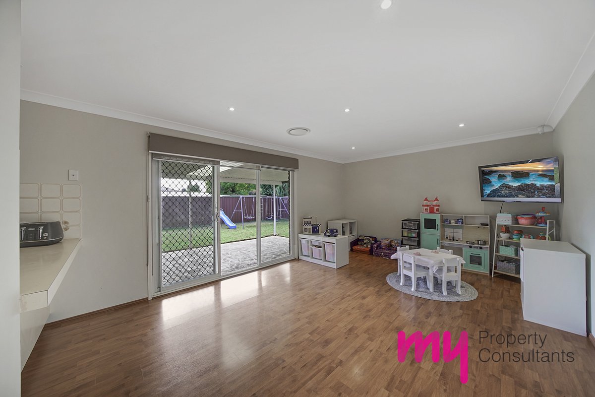 15 Rutherglen Drive ST ANDREWS, NSW 2566 My Property Consultants