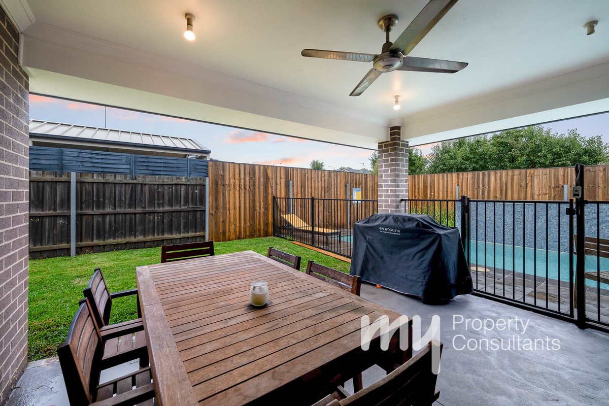 25 Dewpoint Drive, Spring Farm - Thumbnail 4