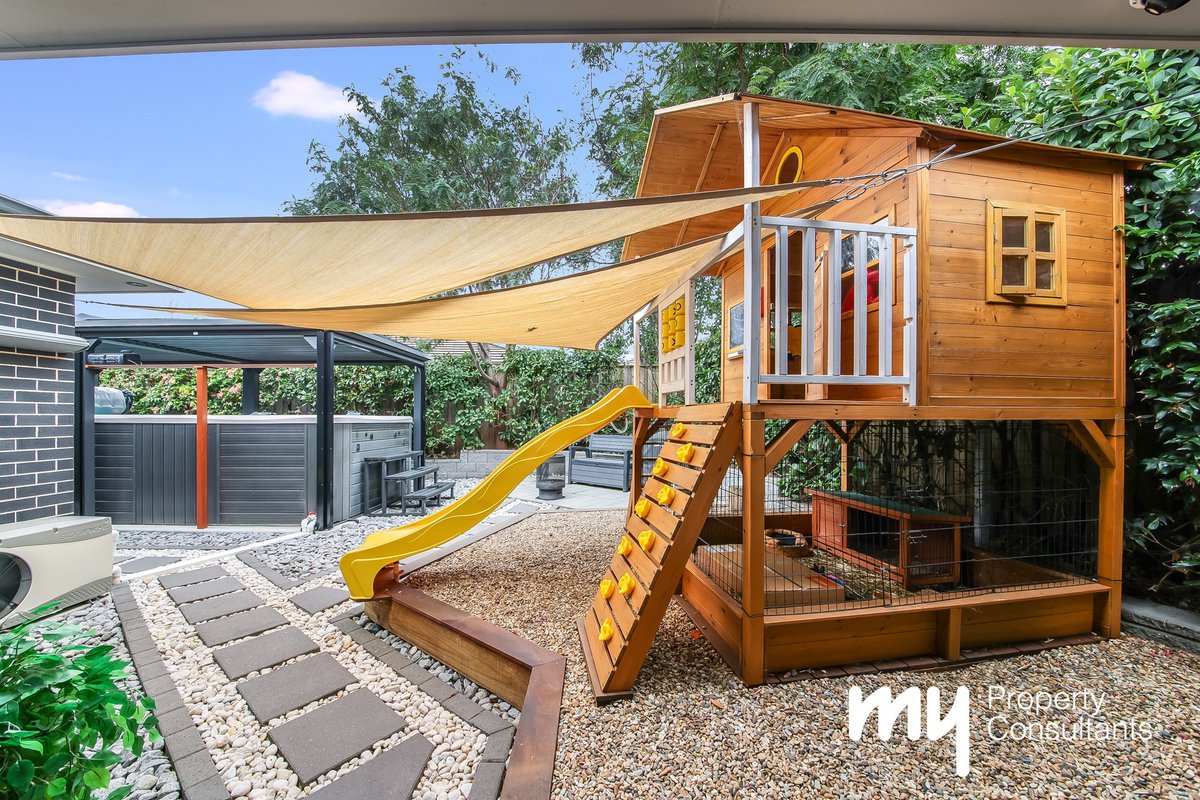 9 Gracedale View, Gledswood Hills - Thumbnail 4