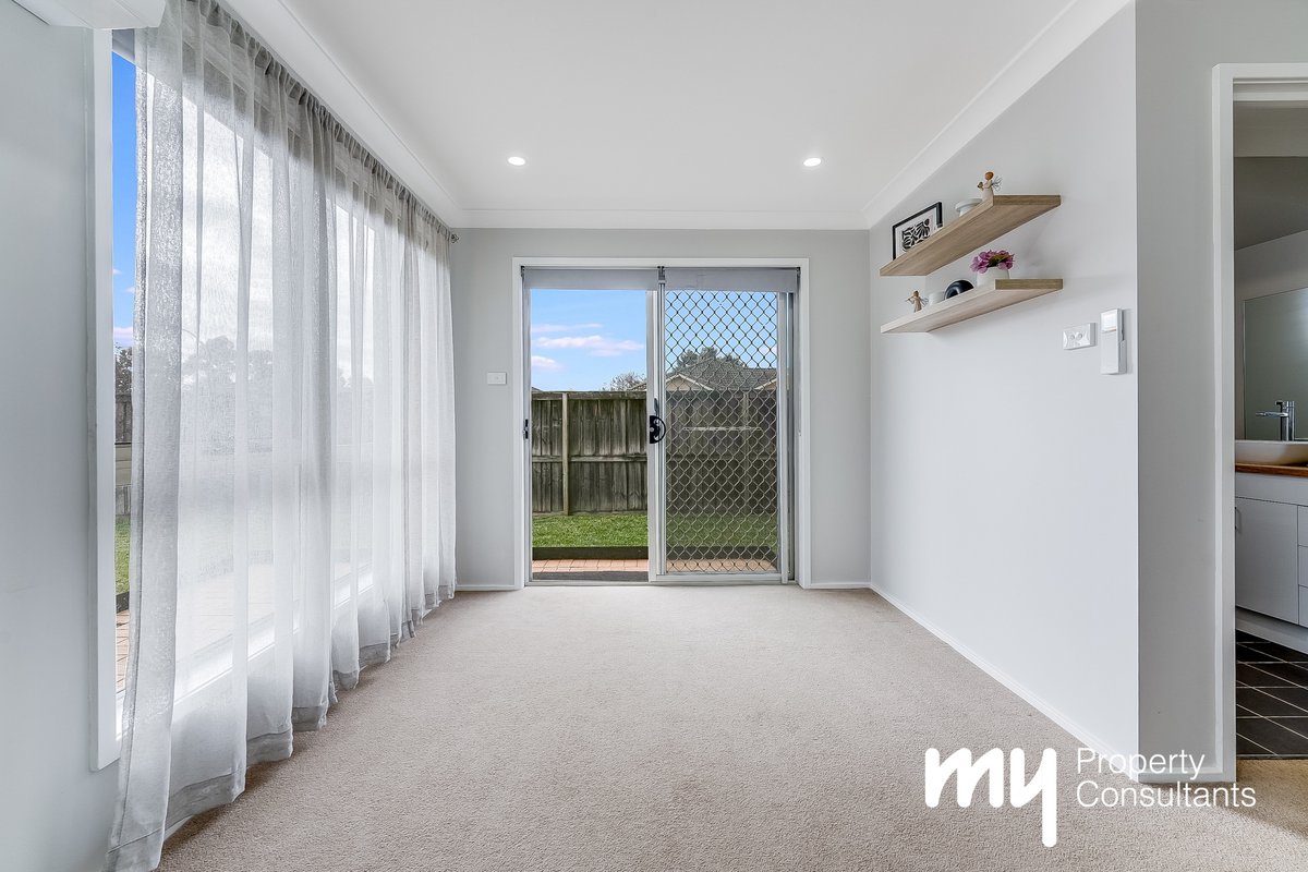 16 St Simon Close, Blair Athol - Thumbnail 5