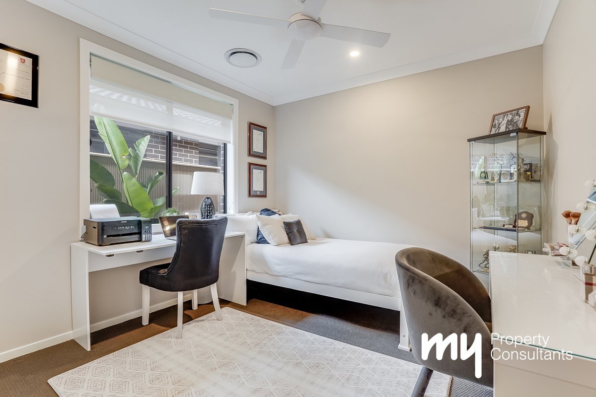 8 Cobbs Avenue, Spring Farm - Thumbnail 5