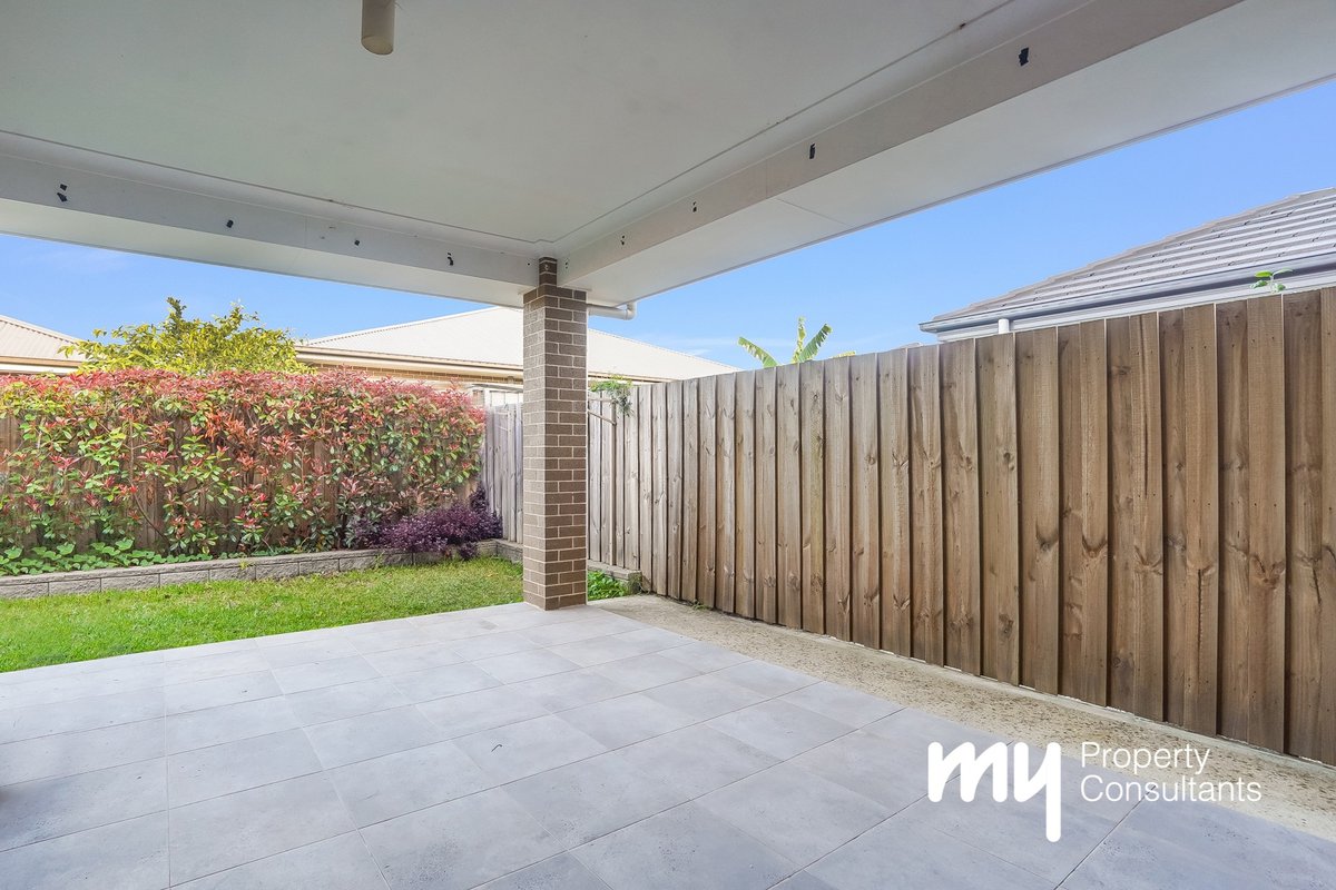 30 Dowie Drive, Claymore - Thumbnail 5