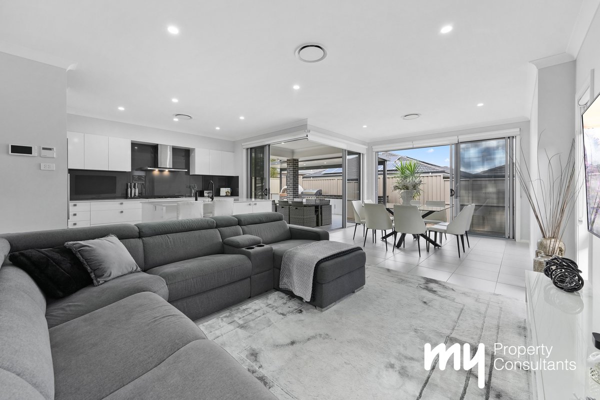 26 Derbyshire Road, Spring Farm - Thumbnail 3