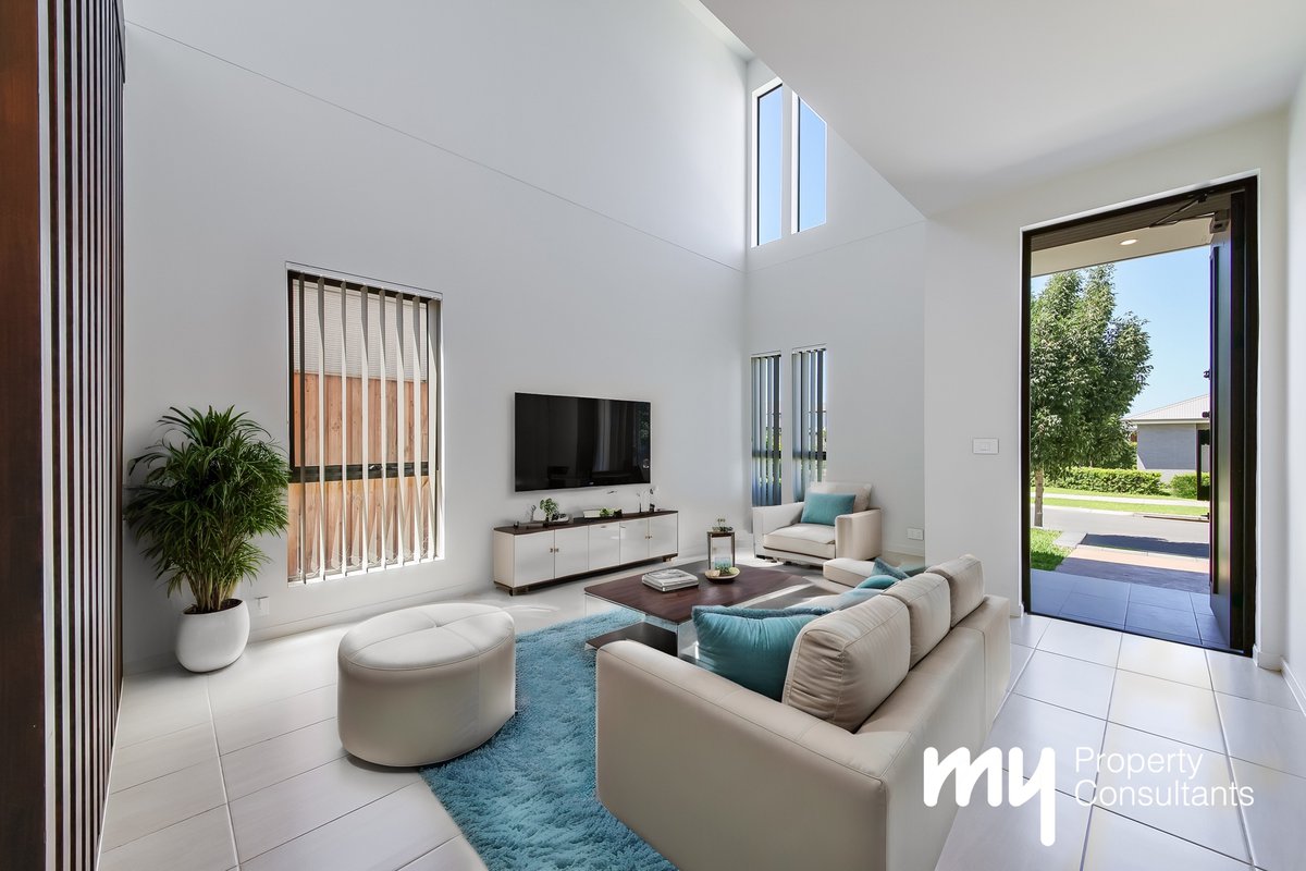 33 Rymill Crescent, Gledswood Hills - Thumbnail 2