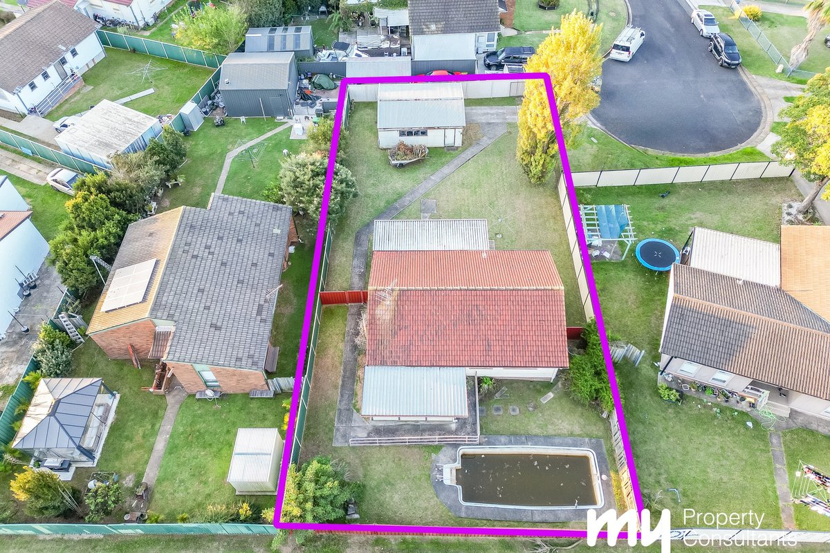 8 Eurabbie Place, Macquarie Fields - Thumbnail 4