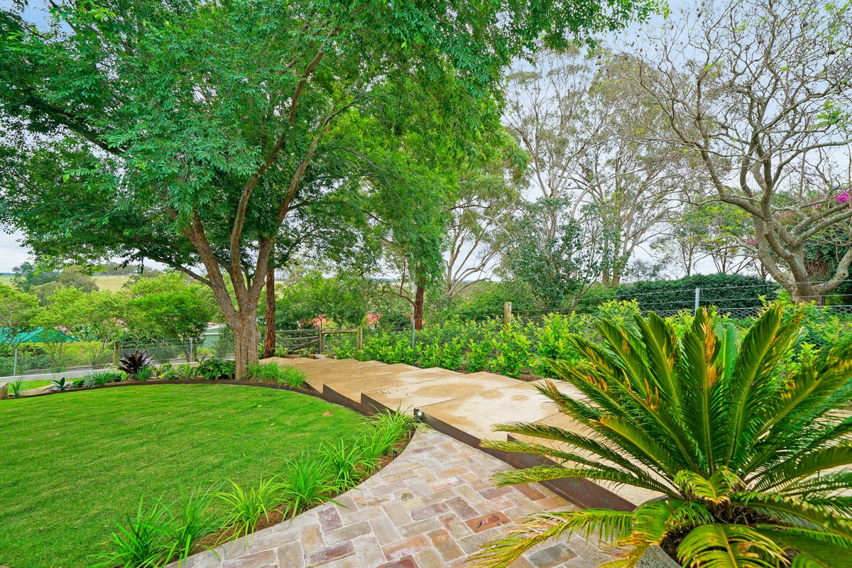 c7609970.jpg