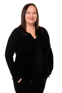 claire_FLIPED__HPP0146_OdOcGXp.original-2.png