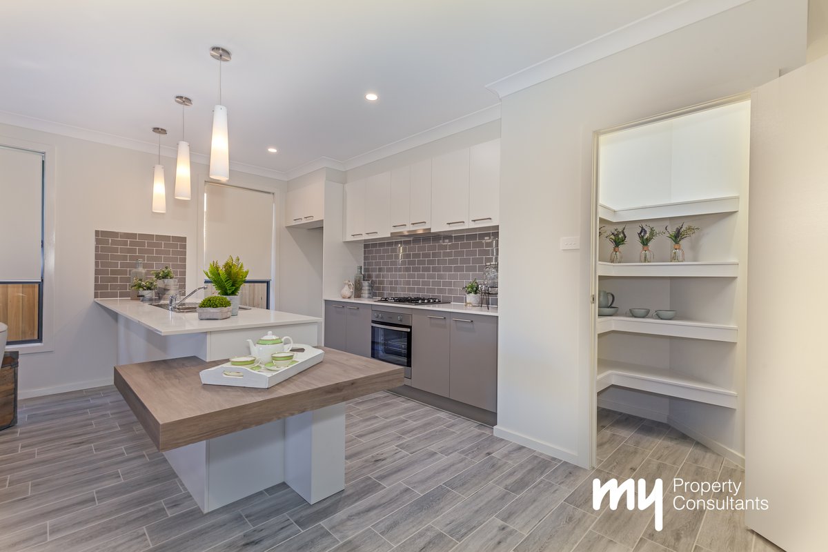 30 Dowie Drive, Claymore - Thumbnail 4